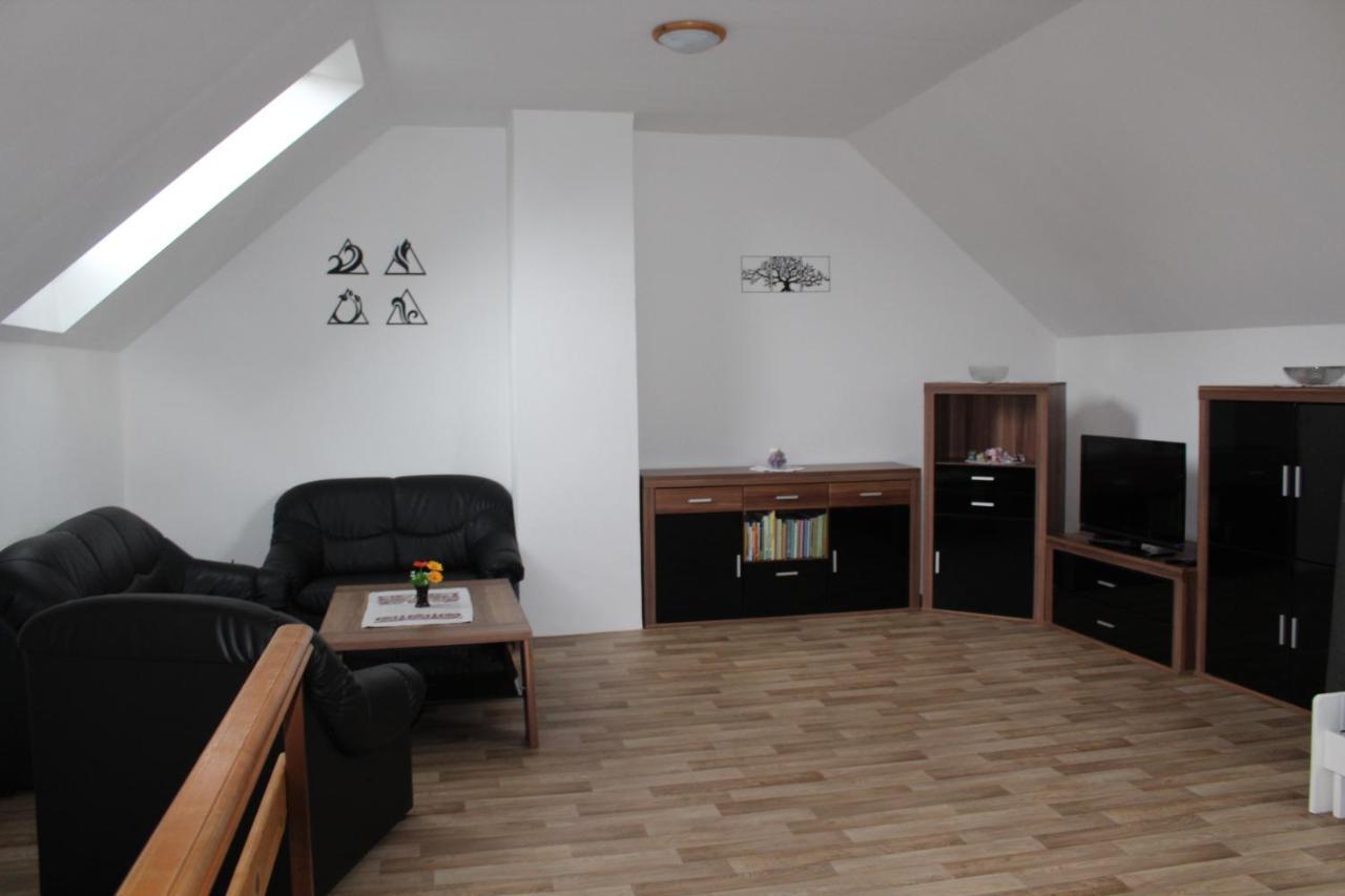 Apartman Rapotin, Jesenicka 296, 3Km Od Termalniho Parku Velke Losiny 外观 照片
