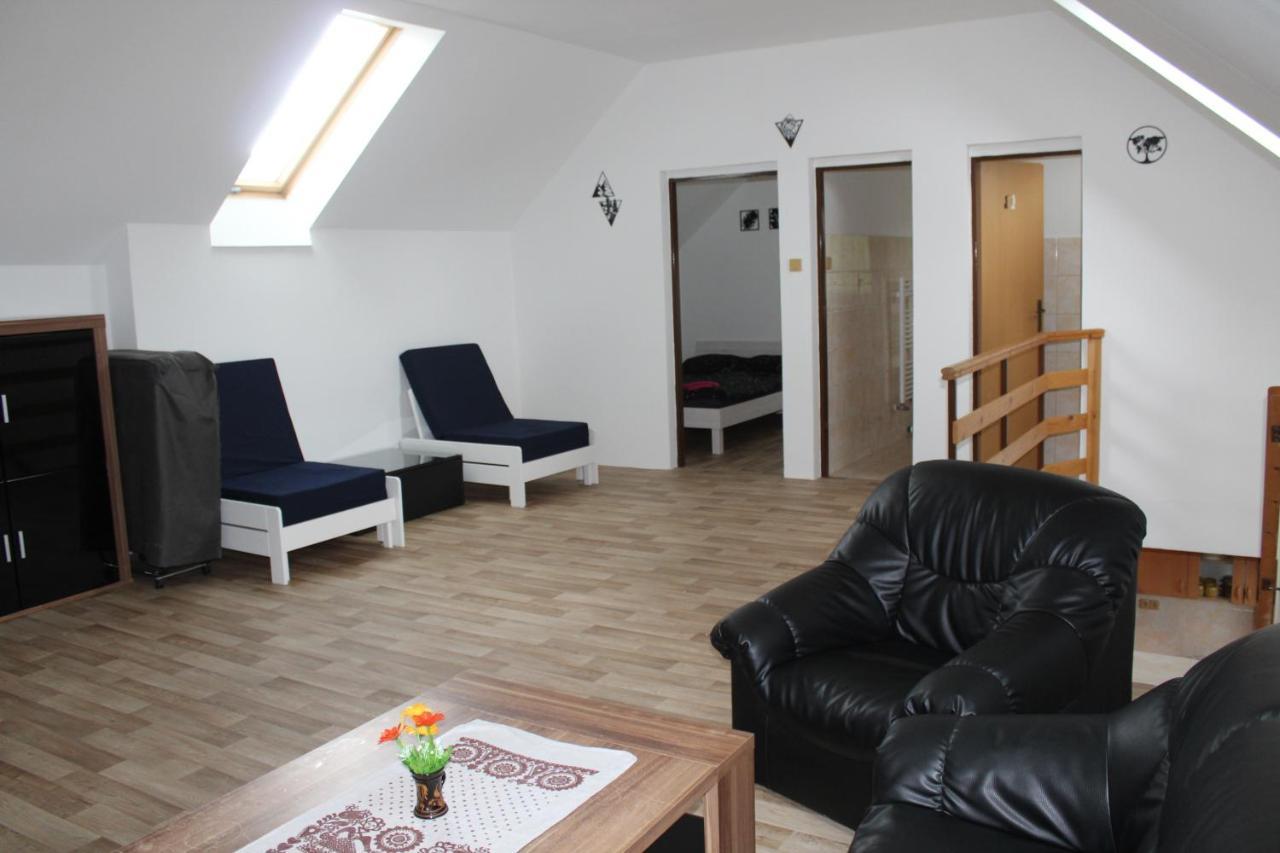 Apartman Rapotin, Jesenicka 296, 3Km Od Termalniho Parku Velke Losiny 外观 照片